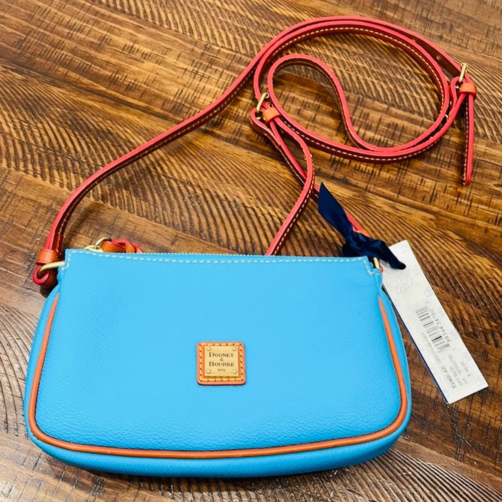 BNWT- DOONEY & BOURKE Lexi Crossbody Bag